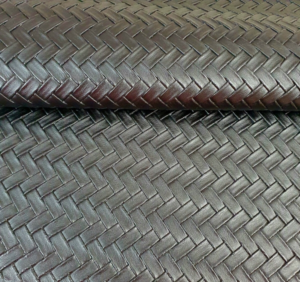 Kunstleder gesteppt, Fischgrät 3D, schwarz